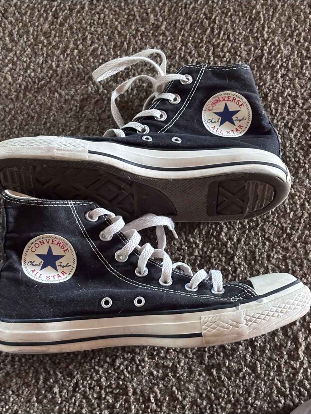 Converse Black and White High-Top Sneakers 6 men’s, 8 women’s